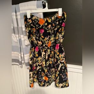 Speed Control- Black, Orange, White, Hot Pink, floral strapless dress. Size M